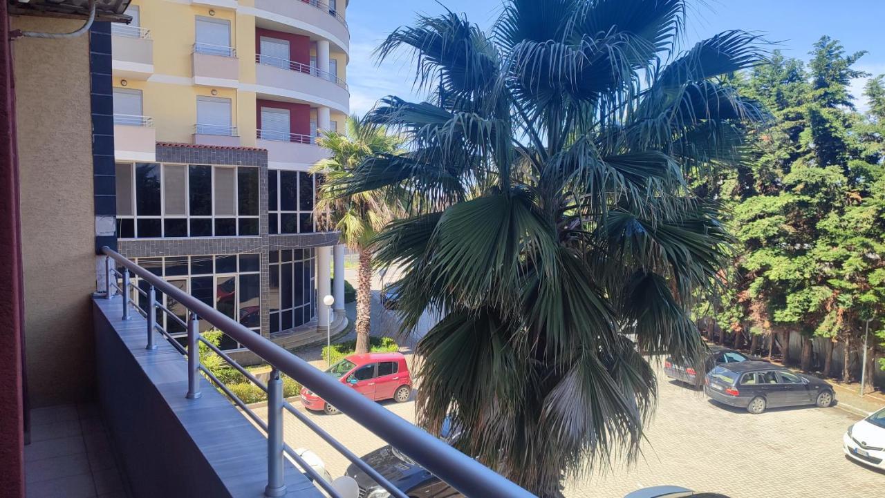 10 Apartmants Olimpia Mir Durrës Exterior foto